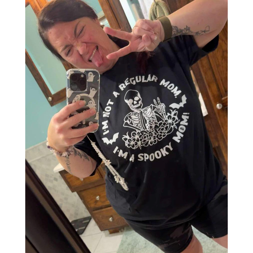 Spooky Mama Tee