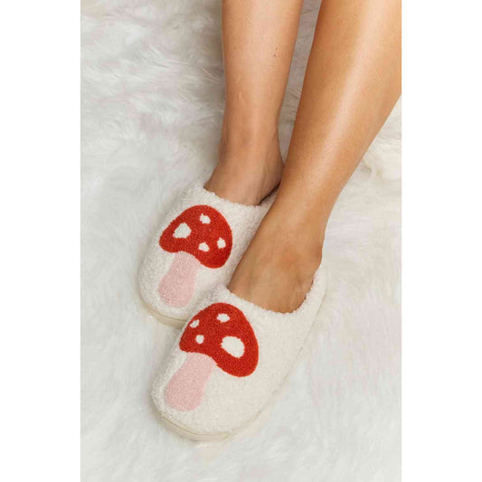 Shroomy Print Plush Slide Slippers